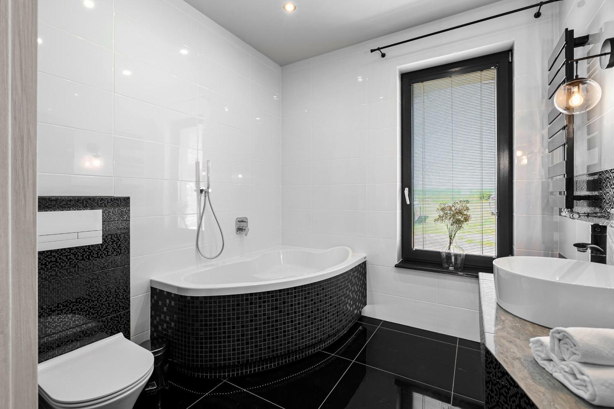 Chojno 31- Dom Wypoczynkowy Przy Jeziorze Z Jacuzzi Chrostkowo Exterior photo